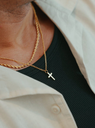 Chaîne Croix en Or 18K
