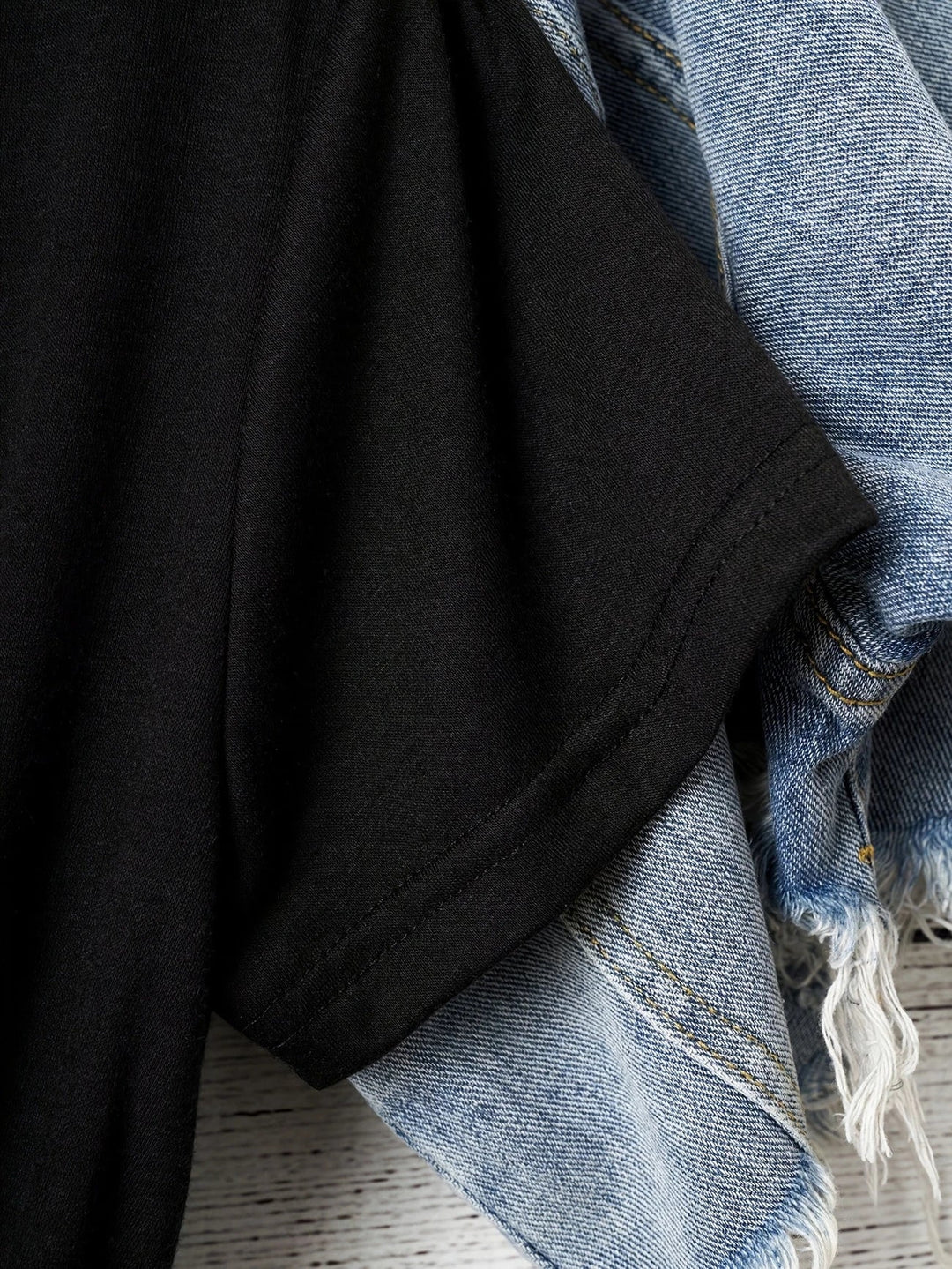 Larson - T-shirt casual à manches courtes avec motif en forme de cœur